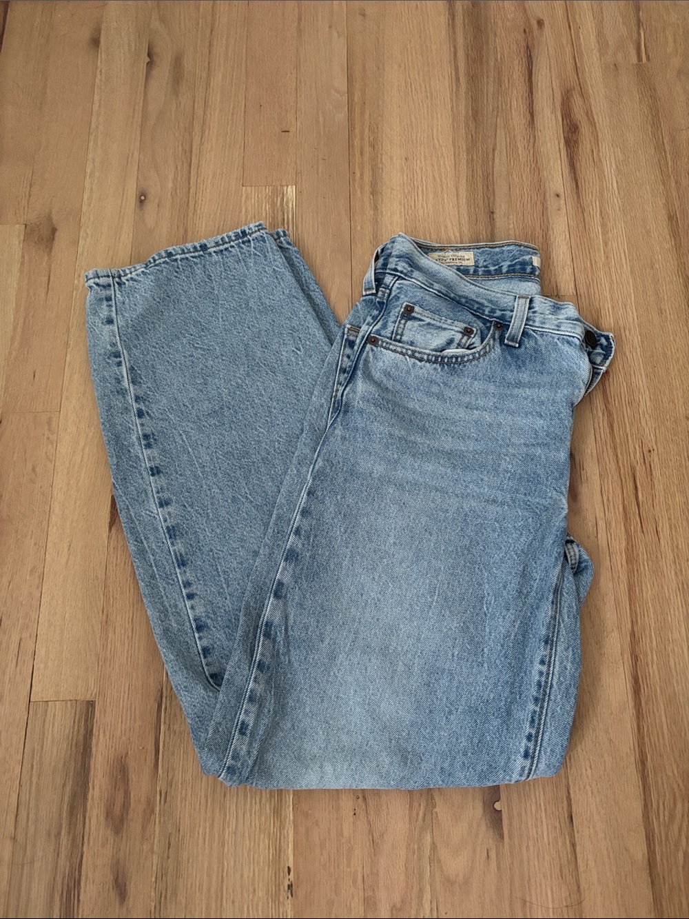 Levi's Light Blue Straight Women's Jeans
